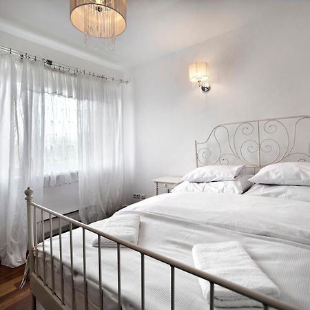 3 Bedrooms Apartment Zoliborz Gwiazdzista Warsaw Luaran gambar